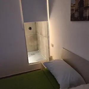 https://sevenhouse_palermo.palermohotels.org