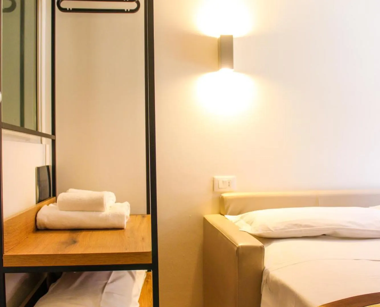Al Canal Regio - Guest House Venecia 3*,  Italia