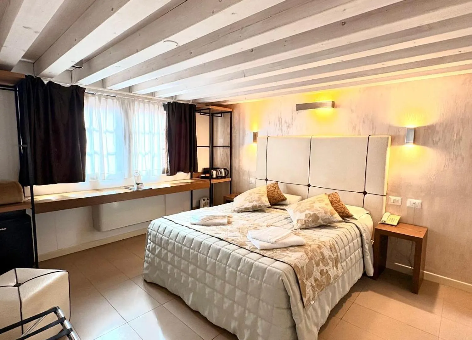 Al Canal Regio - Guest House Venecia Italia